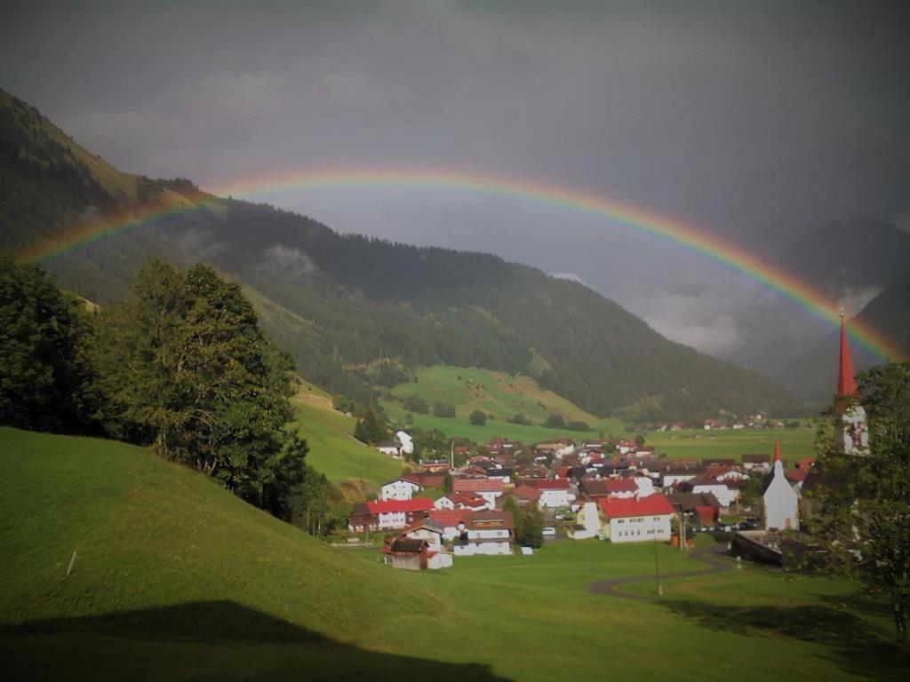 Landhaus Gföllberg Lägenhet Holzgau Exteriör bild