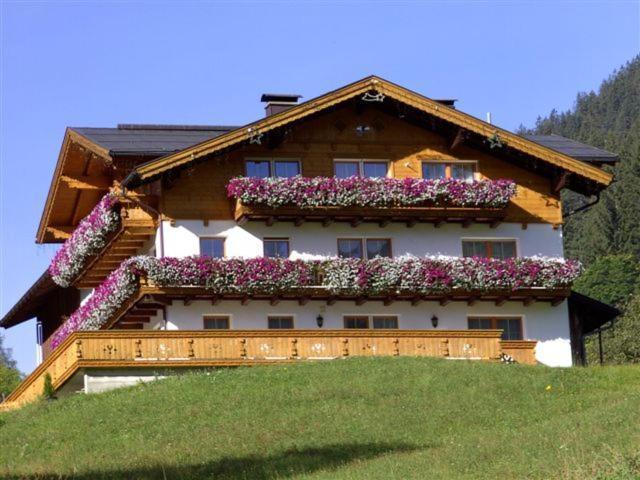 Landhaus Gföllberg Lägenhet Holzgau Exteriör bild