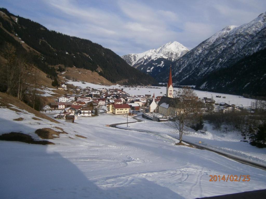 Landhaus Gföllberg Lägenhet Holzgau Exteriör bild